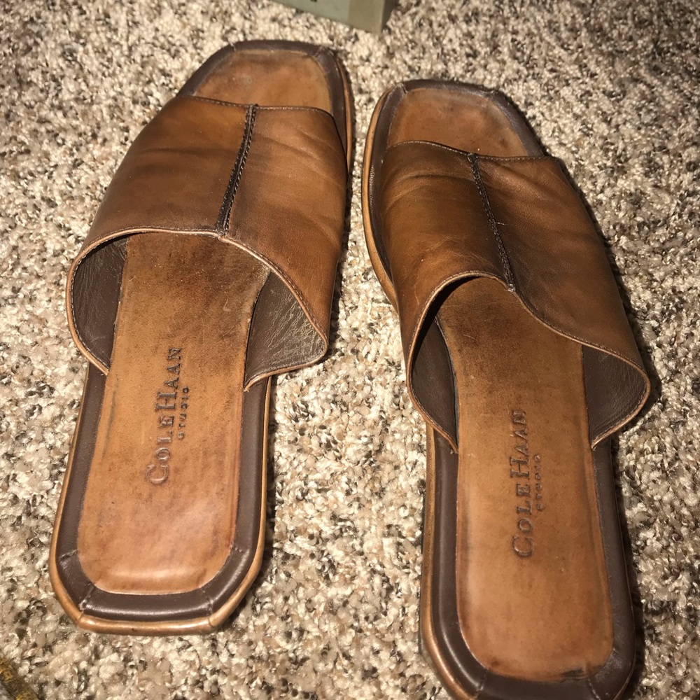 Brown leather slide